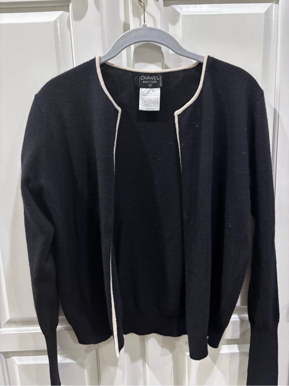 CHANEL Vintage Women’s Black Cashmere Cardigan with Cream Trim
